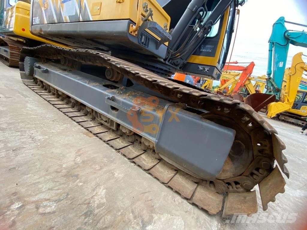 Volvo EC 240 B LC Гусеничні екскаватори