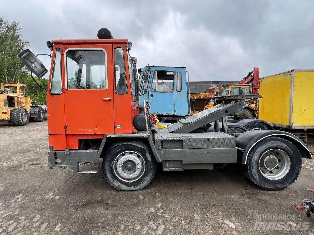 Bollnäs BT25T Термінальні трактори