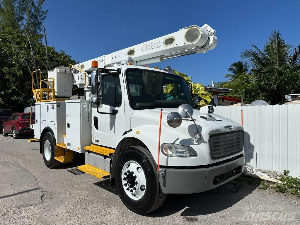 Freightliner M2 Вантажівки / спеціальні