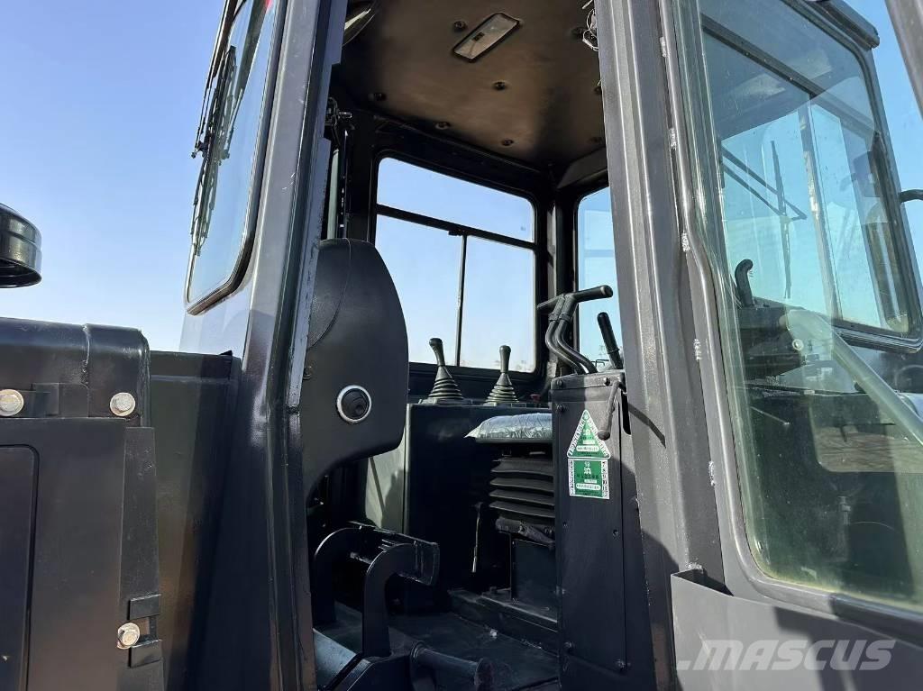 Shantui SD22 Гусеничні бульдозери