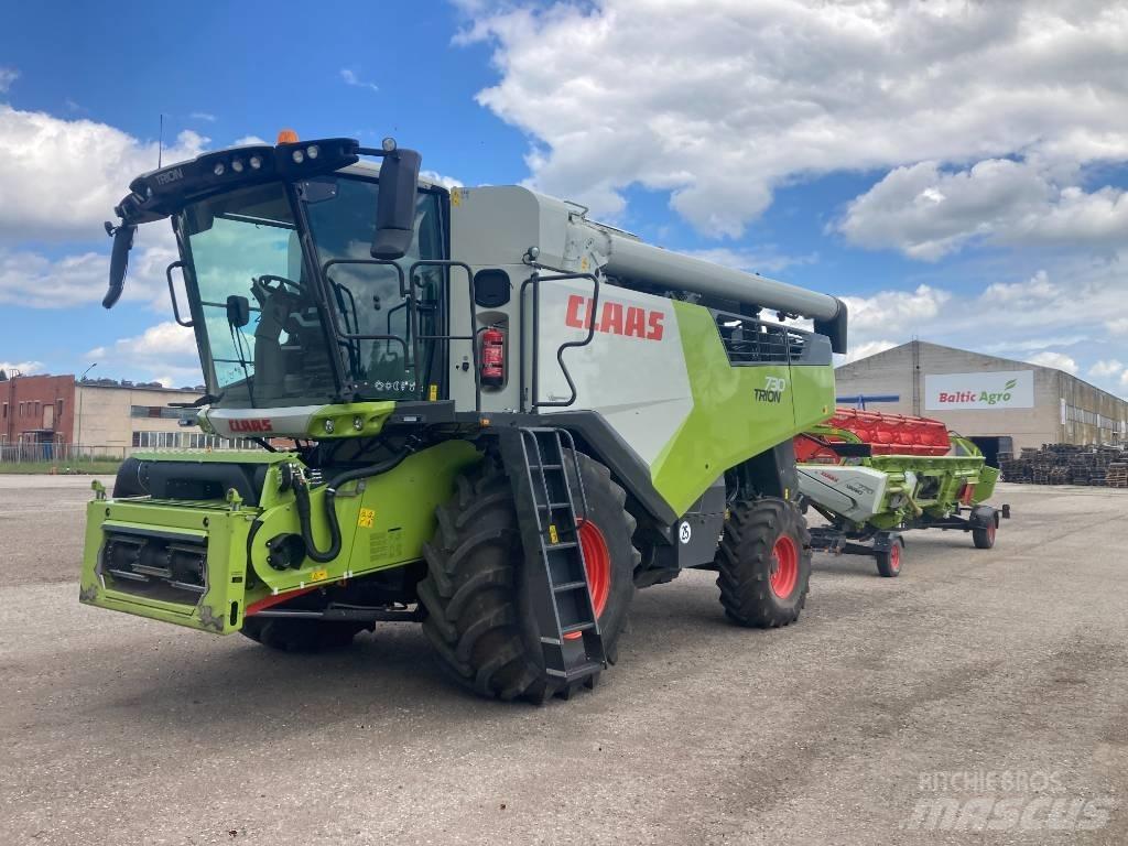 CLAAS Trion 730 Зернозбиральні комбайни