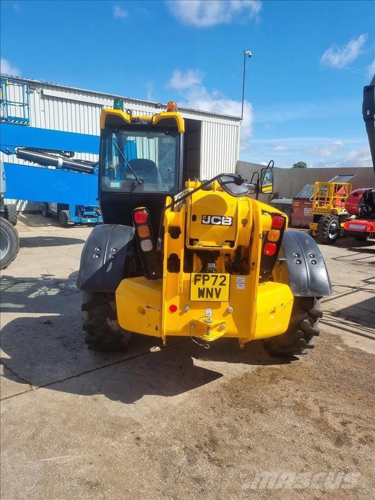 JCB 540-140 Телескопічні навантажувачі