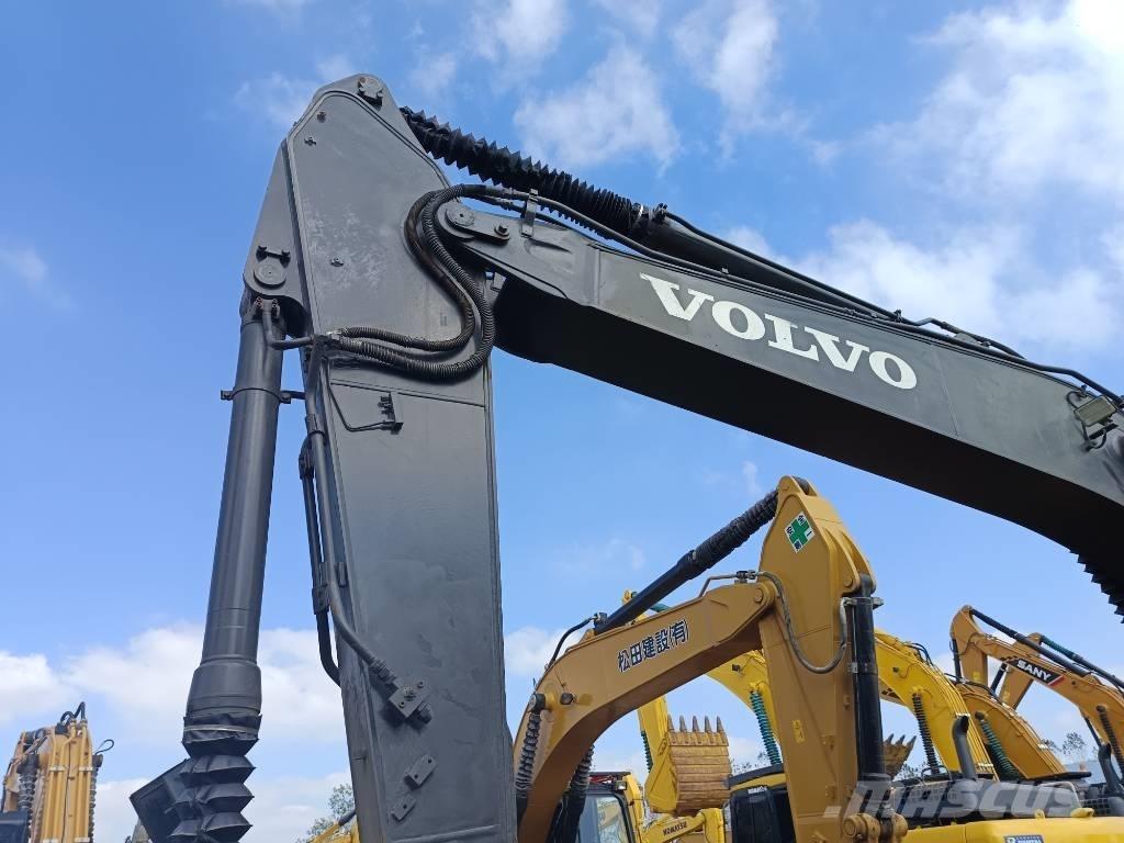 Volvo EC 210 B Гусеничні екскаватори