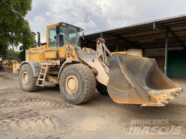 Volvo L 150 Фронтальні навантажувачі
