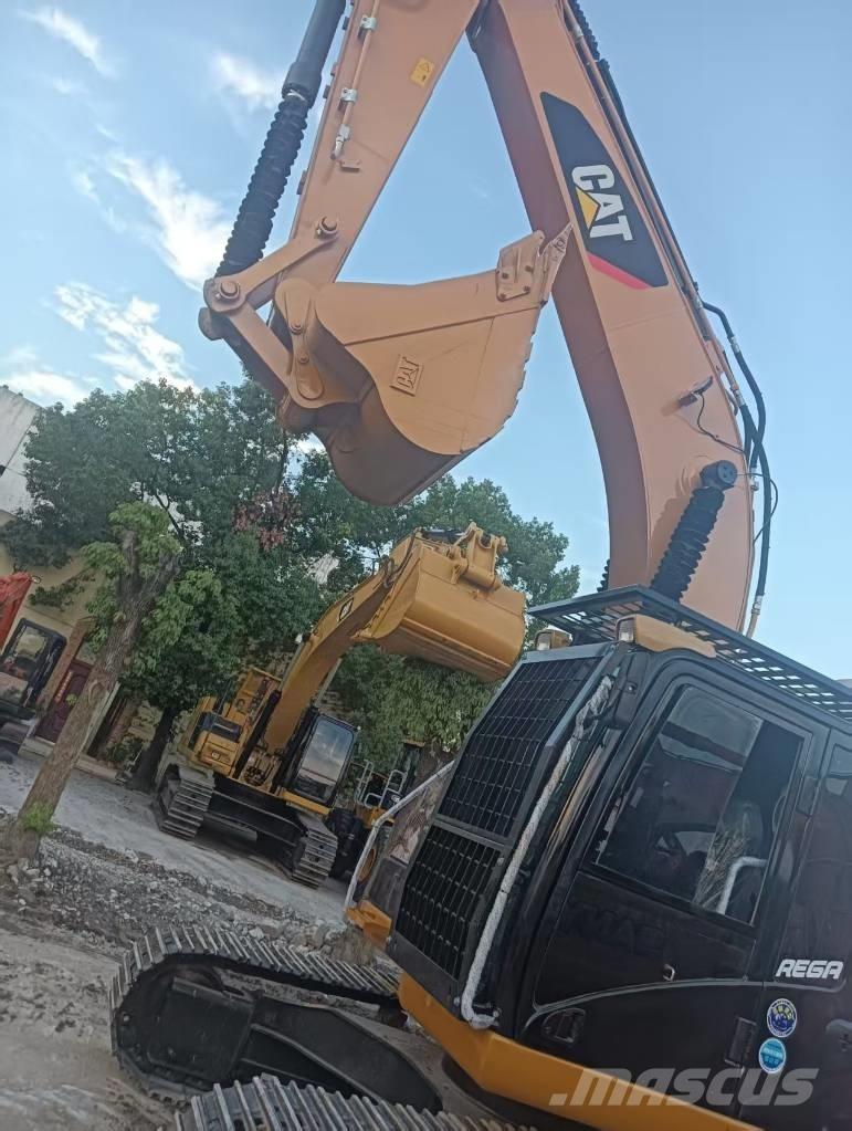 CAT 330 D2L Гусеничні екскаватори