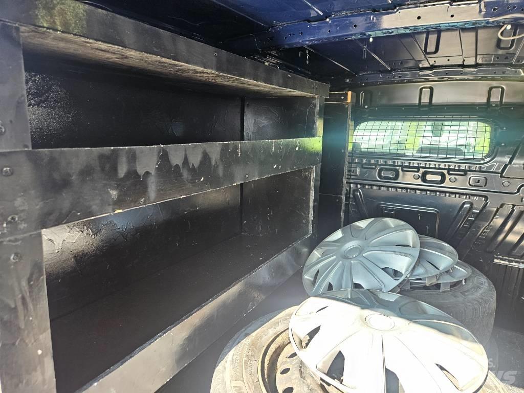 Ford Transit Connect Панельні фургони