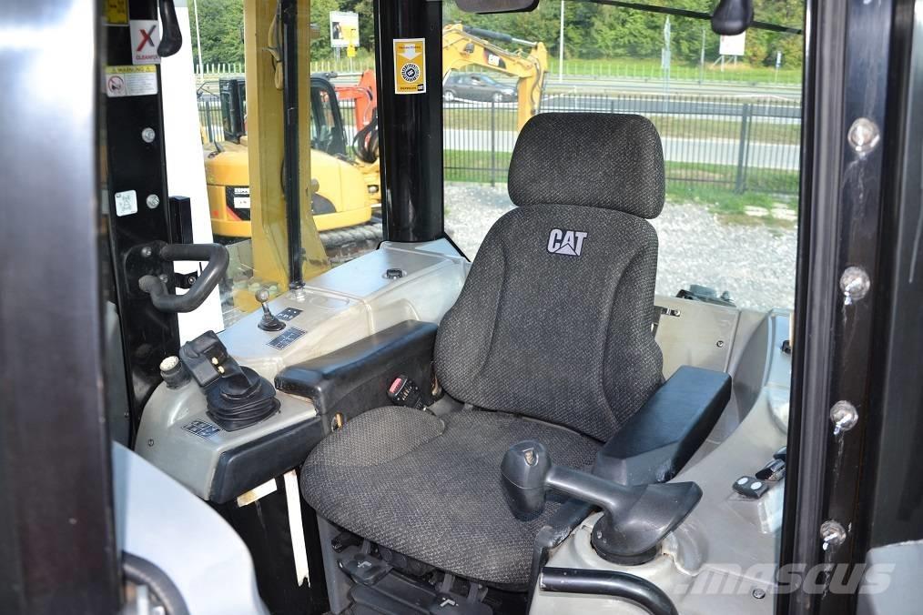 CAT D 6 N LGP Гусеничні бульдозери