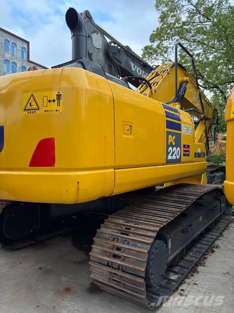 Komatsu PC 220-7 Гусеничні екскаватори