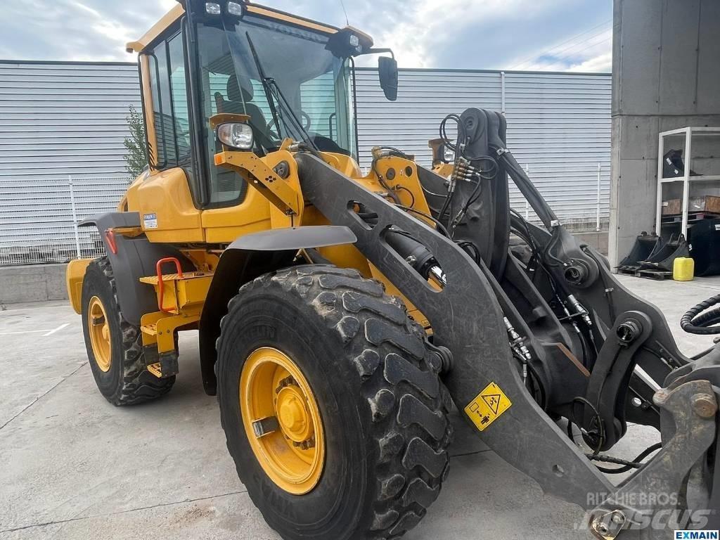 Volvo L 70 H Фронтальні навантажувачі