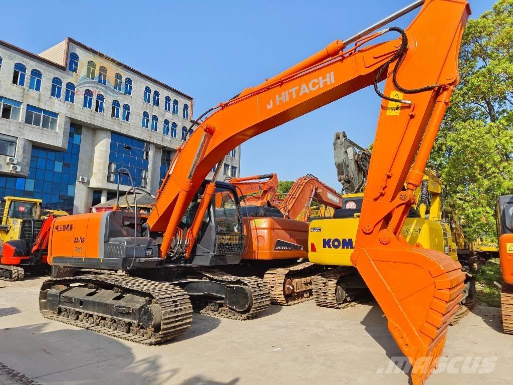Hitachi ZX 210 Гусеничні екскаватори