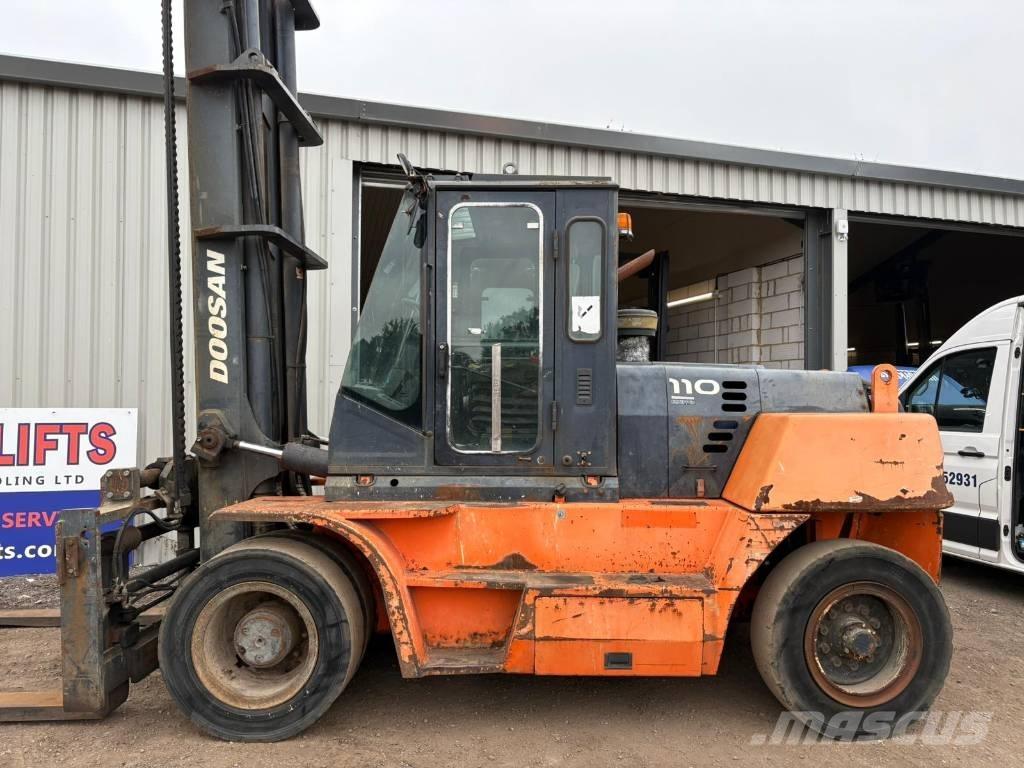 Doosan D 110 S-5 Дизельні навантажувачі