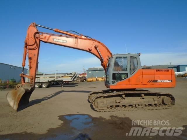 Doosan DX 225 LC Гусеничні екскаватори