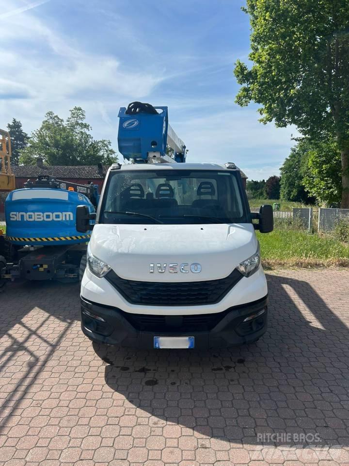 Socage 20D Автовишки на базі вантажівки