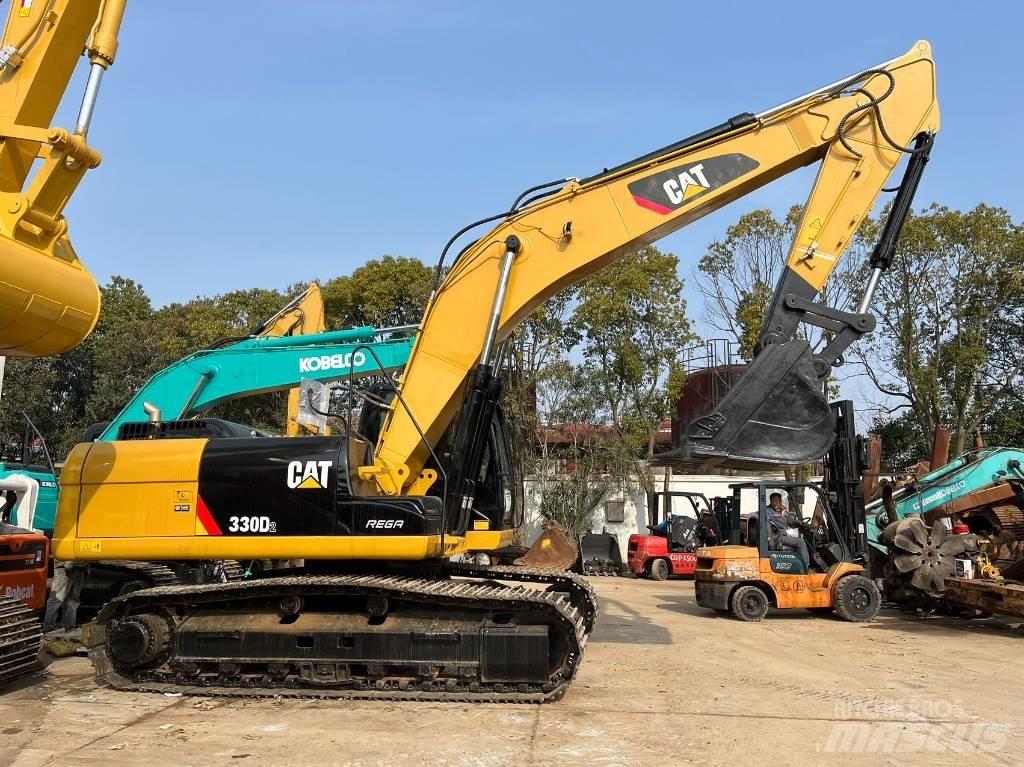 CAT 330 D L Гусеничні екскаватори