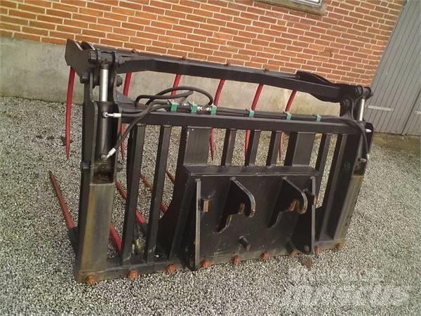 svær model 200cm Фронтальні навантажувачі