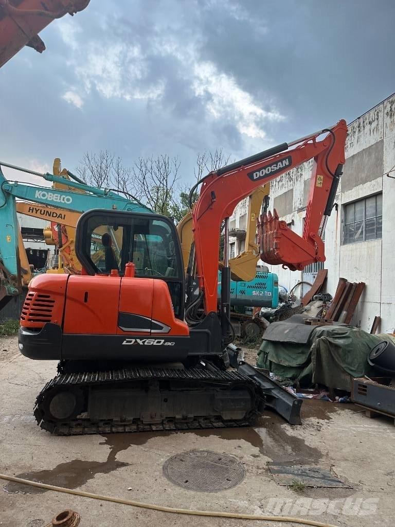 Doosan DX 60 Міні-екскаватори < 7т
