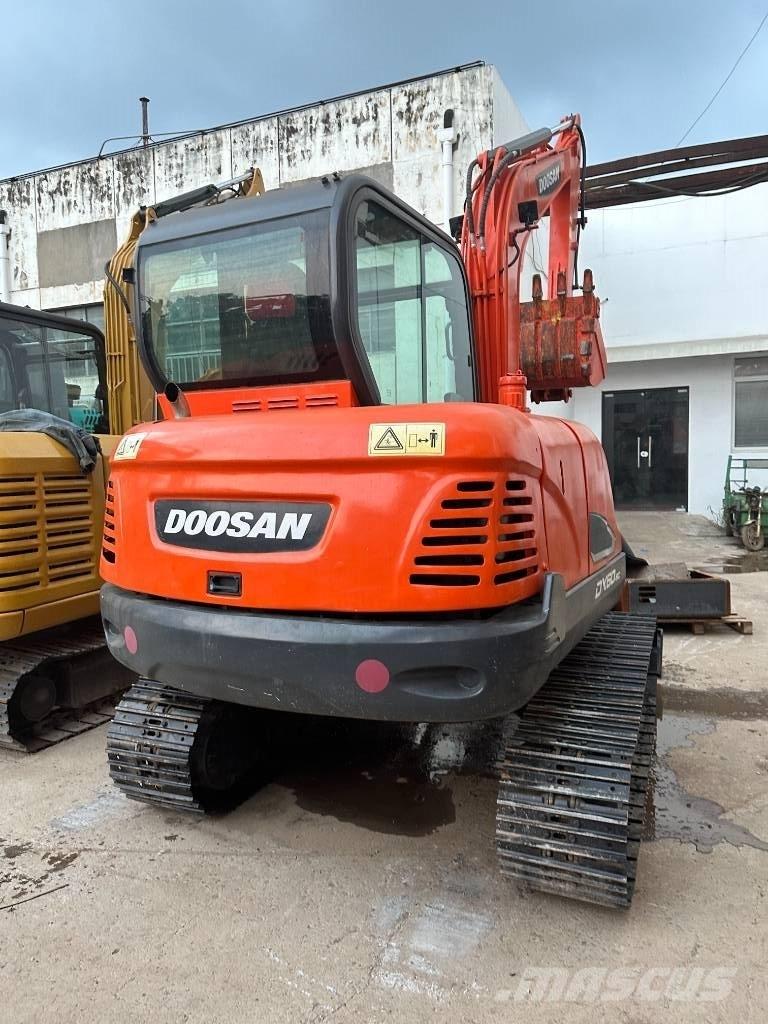 Doosan DX 60 Міні-екскаватори < 7т