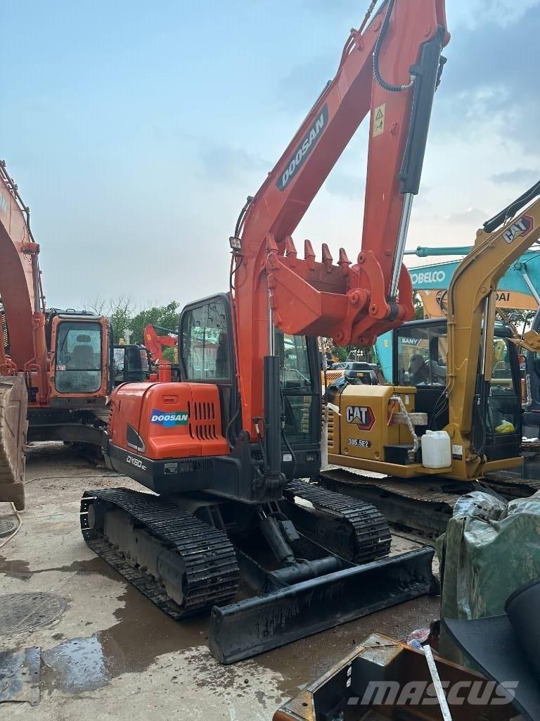 Doosan DX 60 Міні-екскаватори < 7т