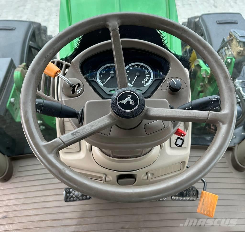 John Deere 6130 R Трактори
