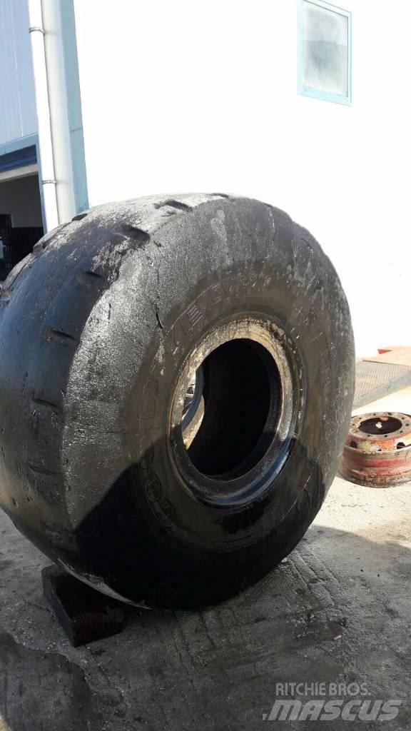 Goodyear 29,5R25 Шини і колеса