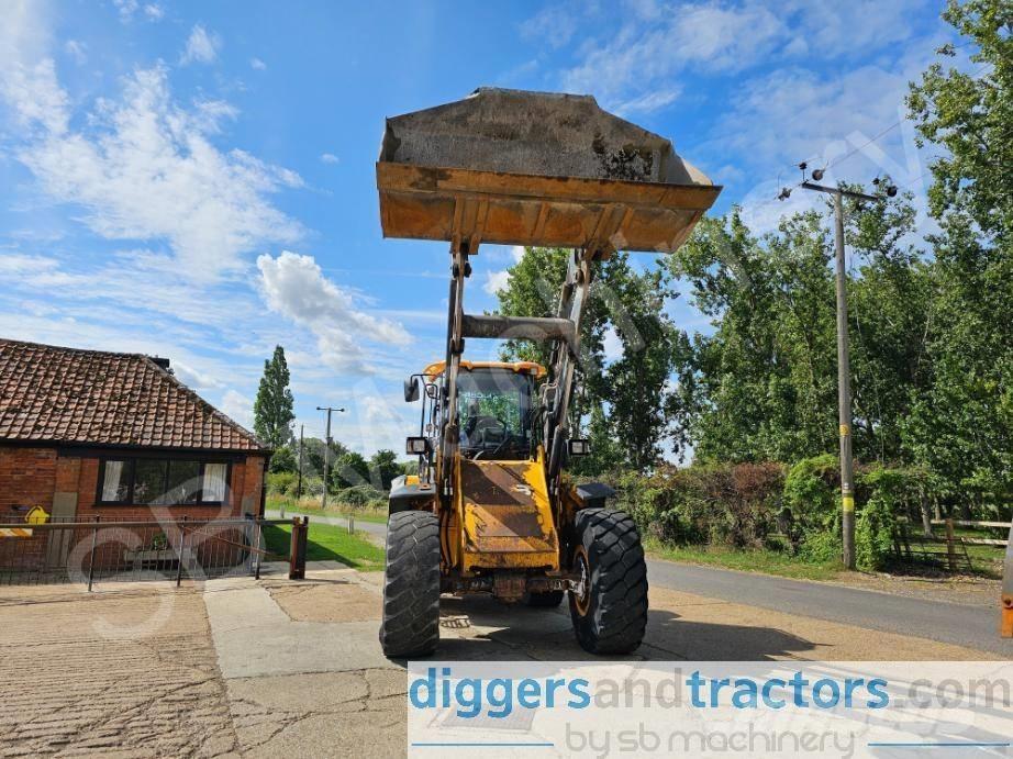 JCB 426 Фронтальні навантажувачі