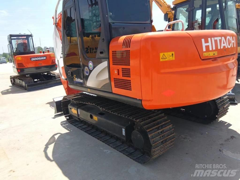 Hitachi ZX 70 Гусеничні екскаватори