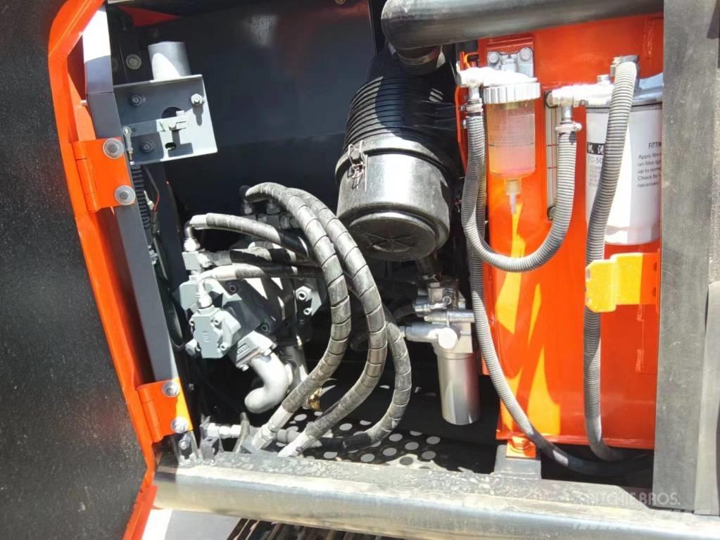 Hitachi ZX 70 Гусеничні екскаватори