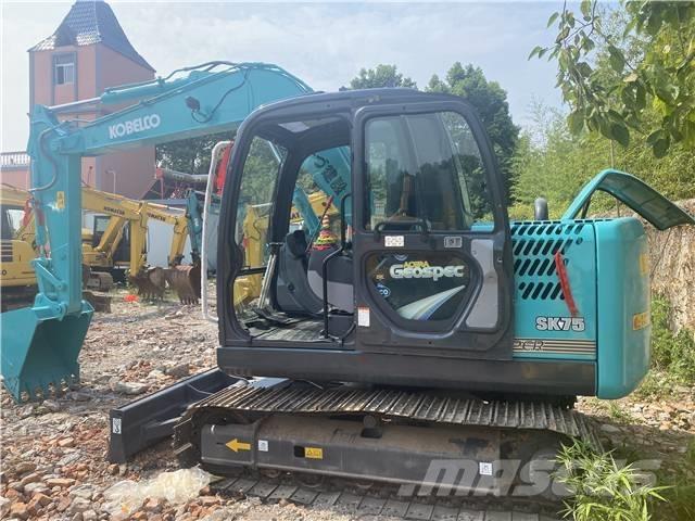 Kobelco SK 75 Гусеничні екскаватори