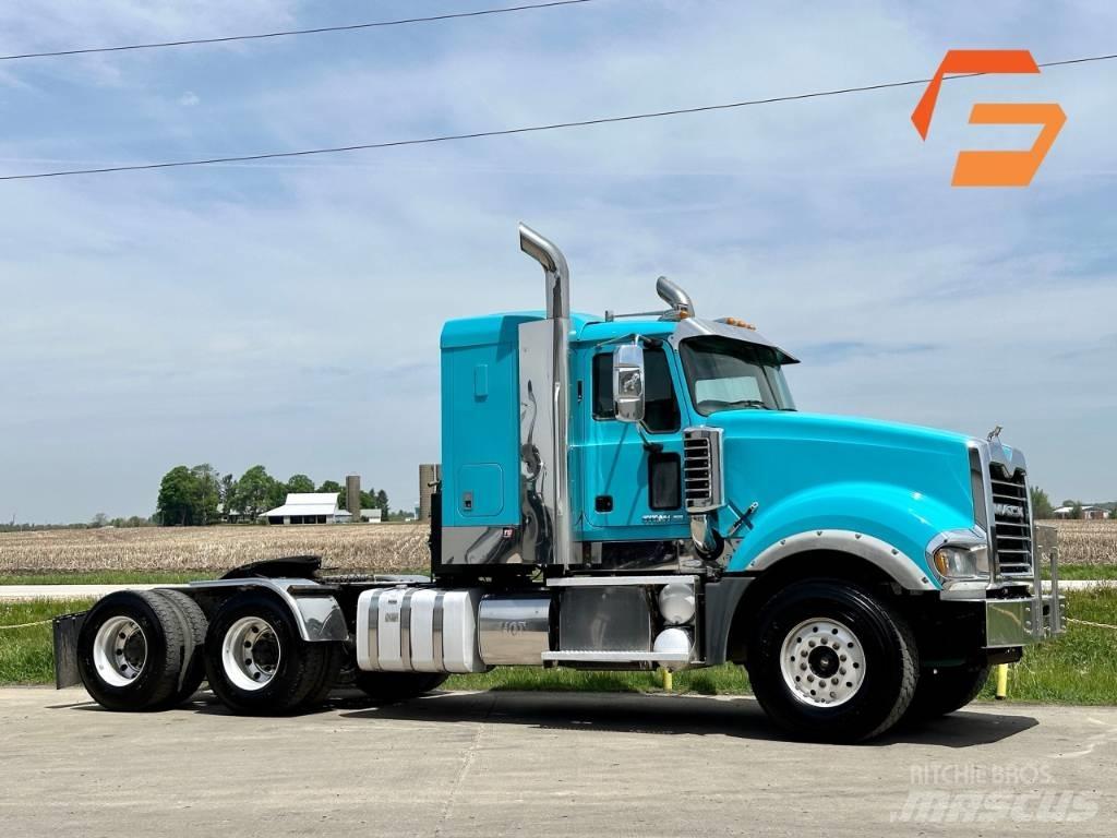 Mack Titan TD 713 Вантажівки / спеціальні