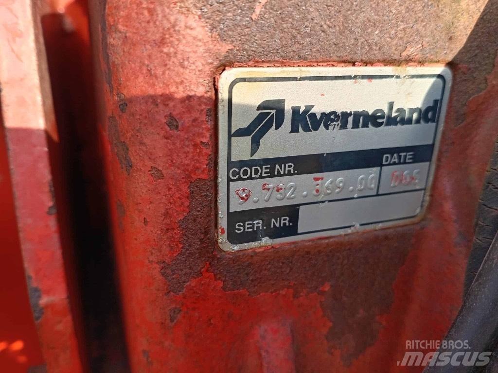 Kverneland 856 Роздрібнювачі, різаки і розпаковувачі тюків