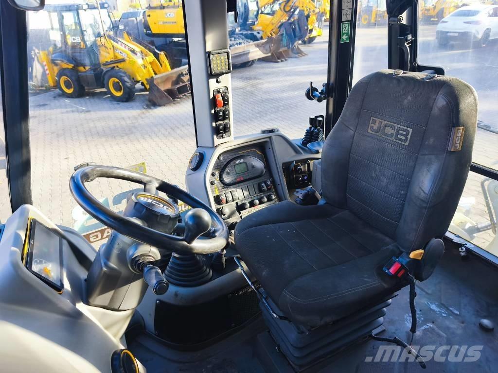JCB 3CX Compact Екскаватори-навантажувачі