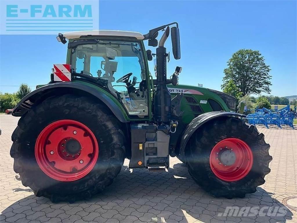 Fendt 724 vario s4 Трактори