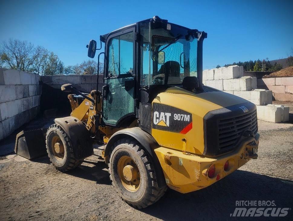CAT 907 M Фронтальні навантажувачі