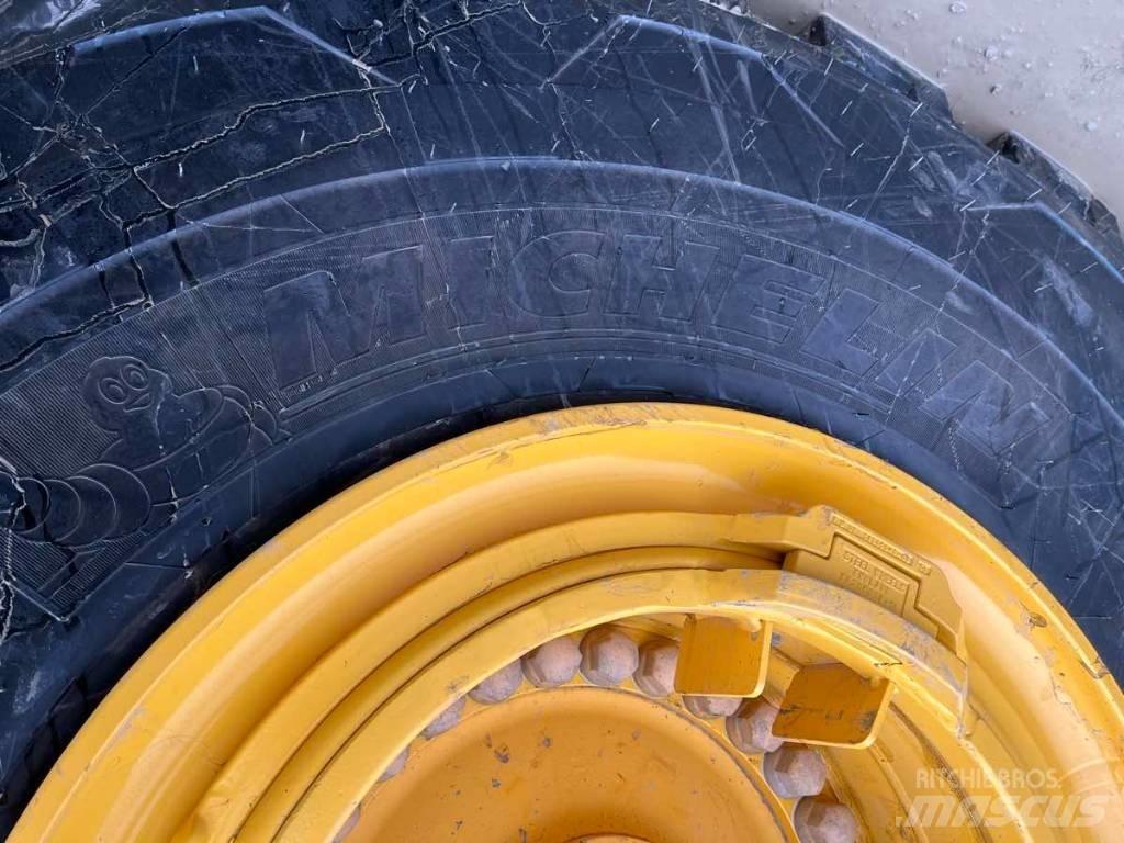 Volvo L250G Фронтальні навантажувачі