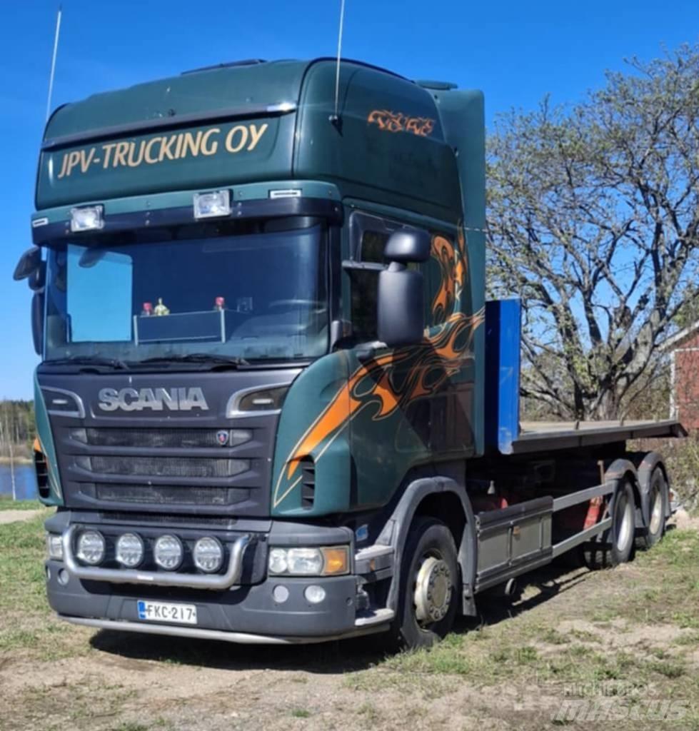 Scania R 560 Вантажівки з гаковим підйомом