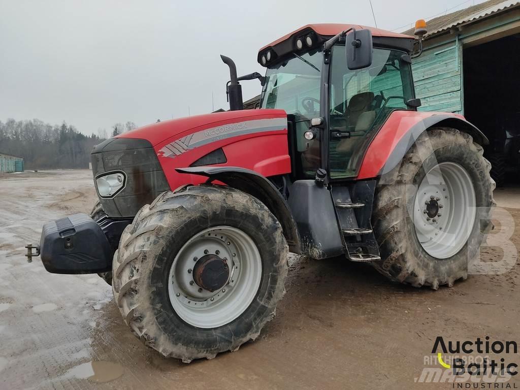 McCormick E-PLUS Трактори
