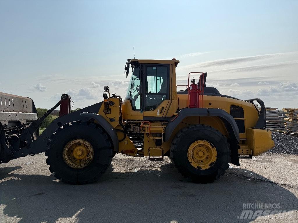 Volvo L 120 H Фронтальні навантажувачі