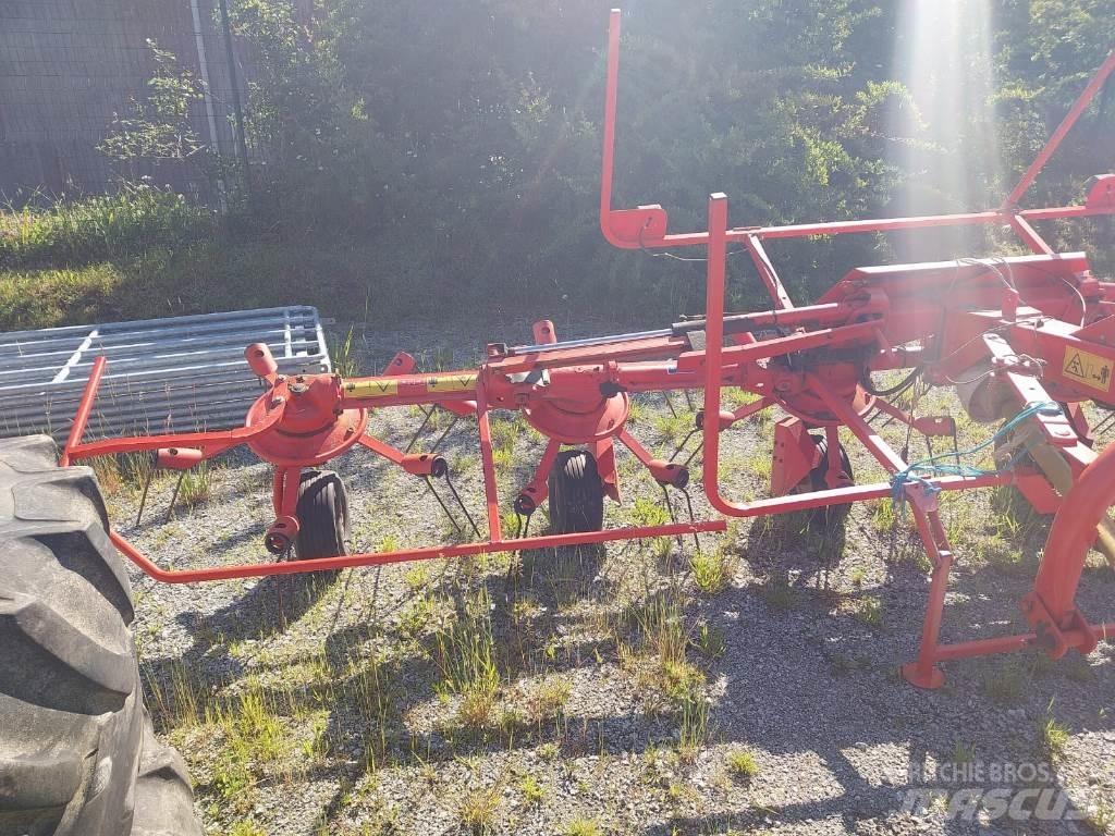 Kuhn GF 5801 MH Граблі і сінозворушувачі