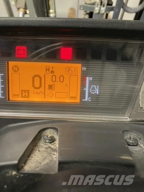 Mitsubishi FD25N3 Дизельні навантажувачі