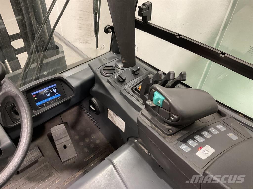 Mitsubishi FB40S-2 Електронавантажувачі