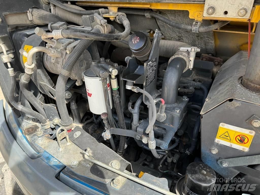 Komatsu PW 98 MR-8 Колісні екскаватори