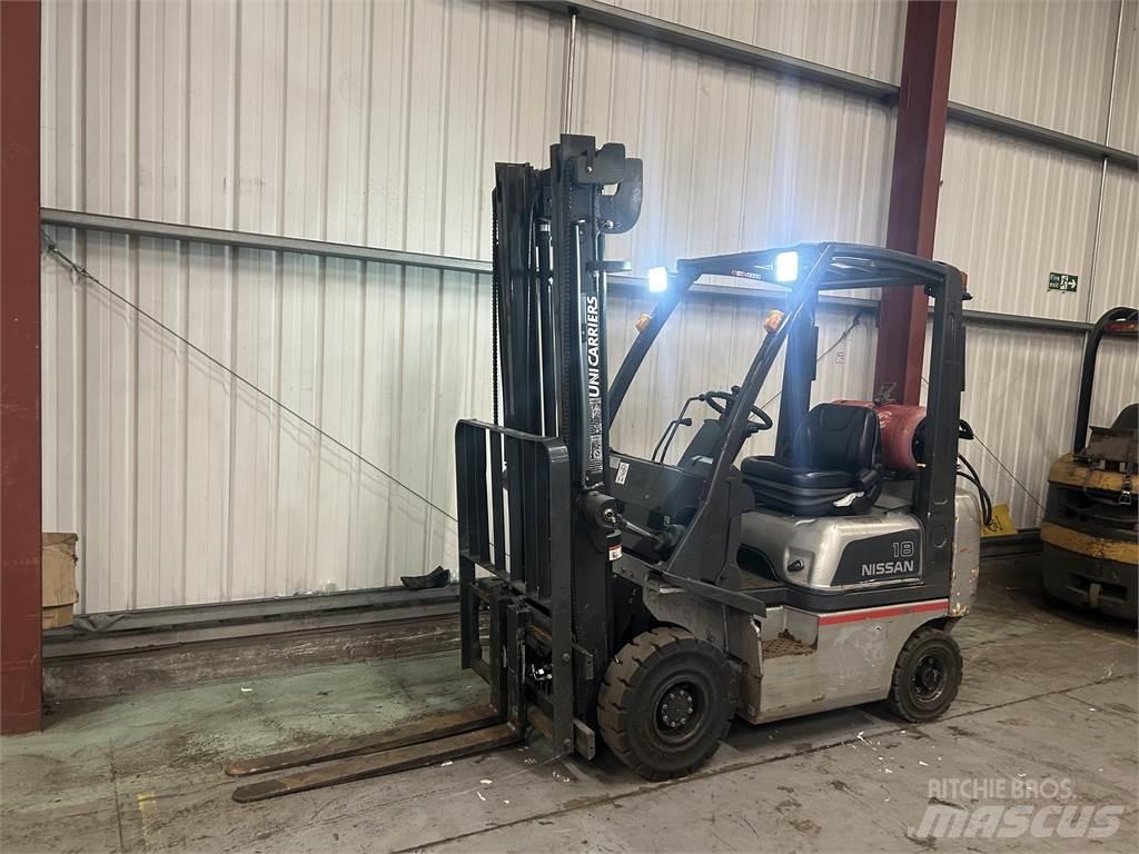 Nissan P1D1A18LQ Газові навантажувачі