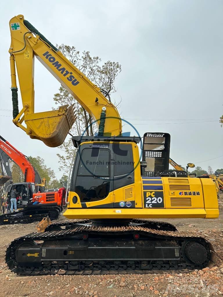 Komatsu PC 220 LC Гусеничні екскаватори
