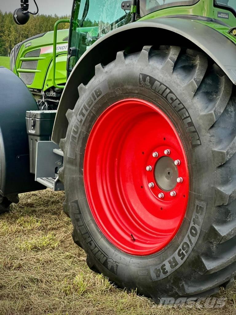 Fendt 210S Vario Трактори