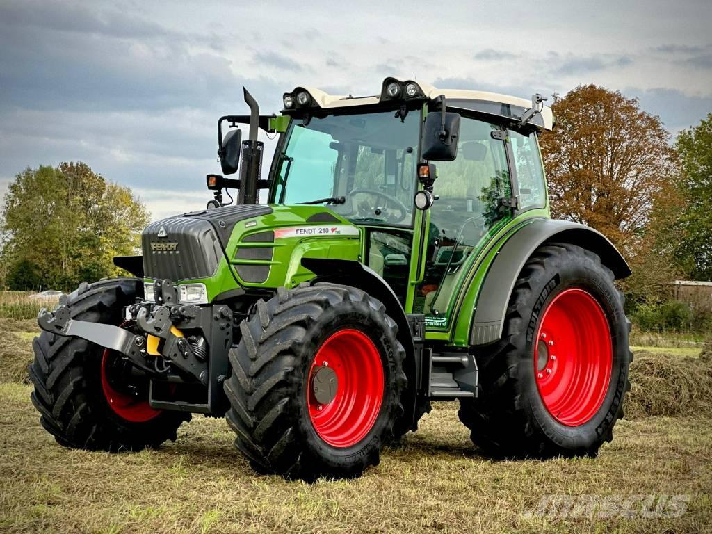 Fendt 210S Vario Трактори