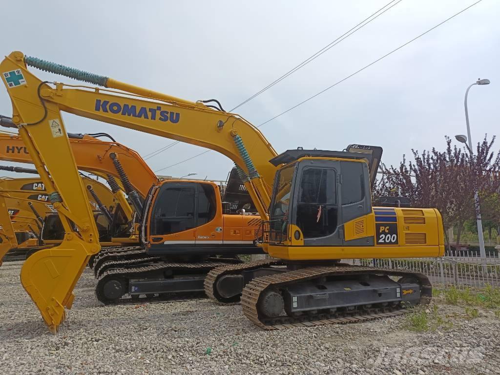 Komatsu PC 200 Гусеничні екскаватори