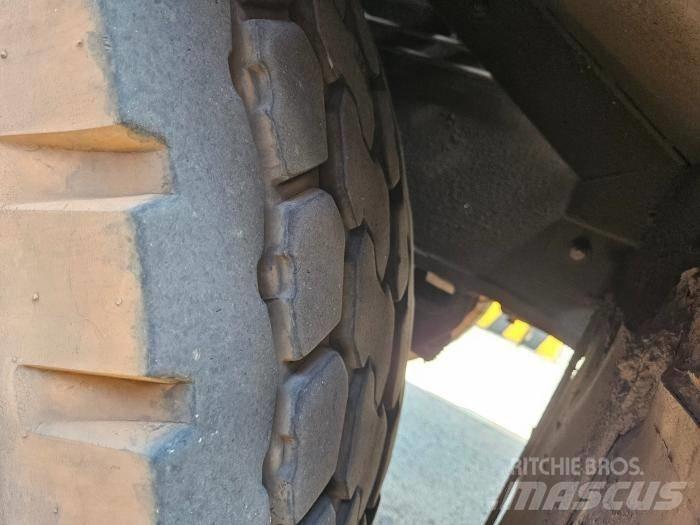 Kobelco RK 250 автокрани всюдиходи