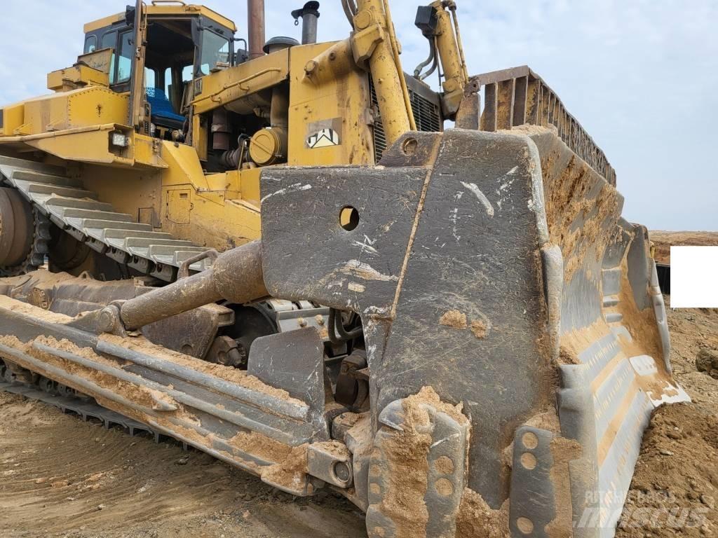CAT D11N Гусеничні бульдозери