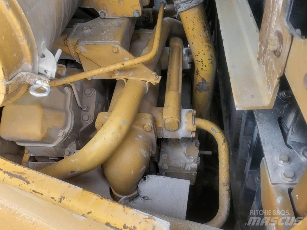 CAT D11N Гусеничні бульдозери