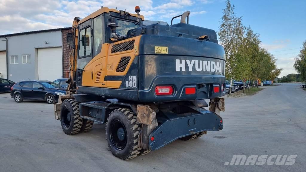 Hyundai HW 140 Колісні екскаватори
